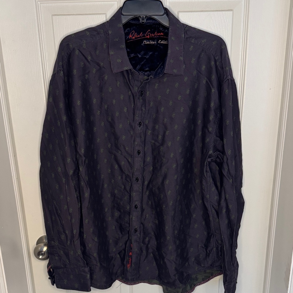 Robert Graham Limited Edition Dark Navy Skull Patterned Shirt